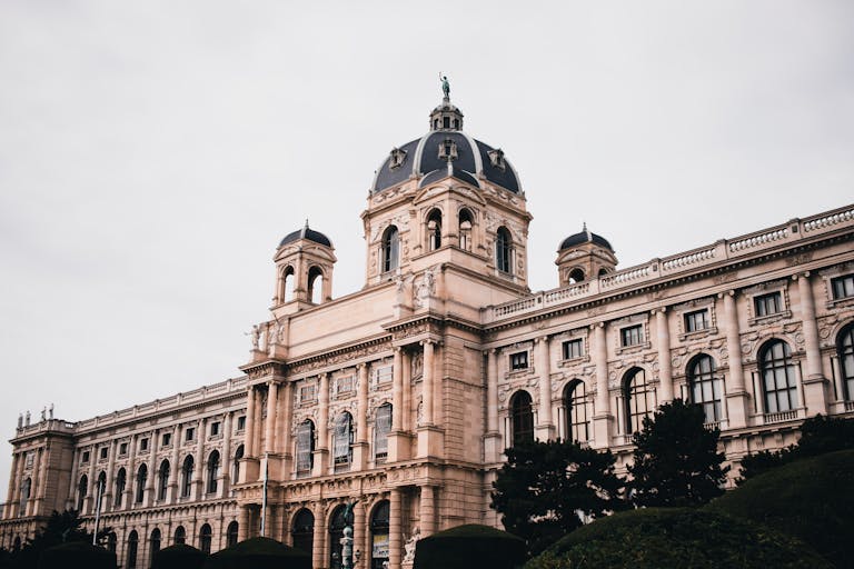 Stunning Renaissance architecture of Kunsthistorisches Museum in Vienna, captured in daylight.