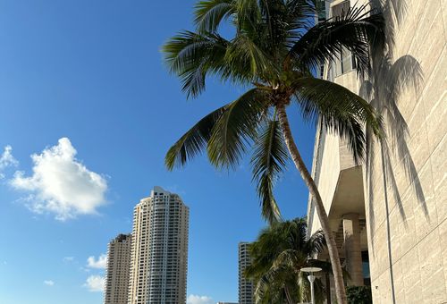 Best States to Retire in 2026: Top Destinations for Tax Savings, Healthcare & Affordability