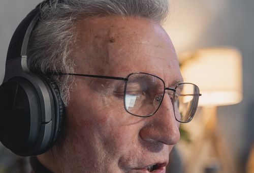 Hearing Aid Glasses Are Here: 3 Essential Things You Need to Know