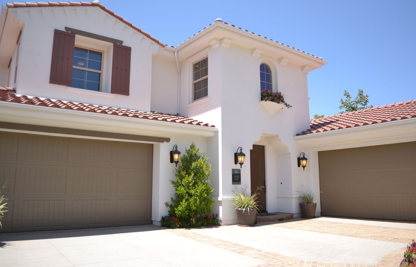 Boomer Homes Coming to Market: 4 Essential Facts for 50+