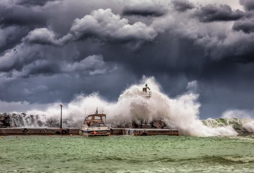 Hurricane Isaias Safety: 5 Essential Steps You Need to Know Now